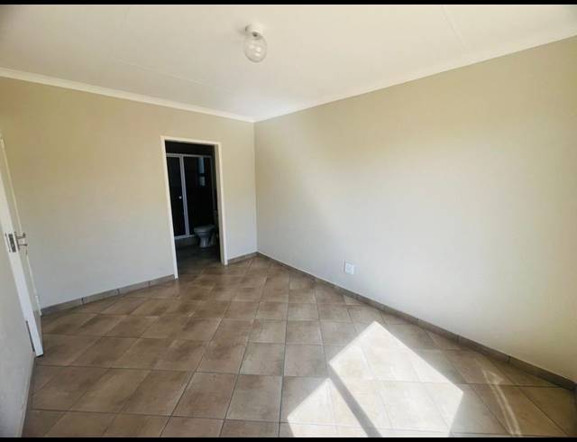 3 BEDROOM HOUSE FOR SALE IN CRYSTAL PARK